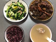-鲸育宝宝月嫂(徐汇店)