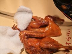 脆皮乳鸽-鸽子侯·家宴·平价海鲜(市图书馆店)