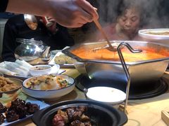 -野山舂·贵州现舂酸汤火锅(鸿通城店)