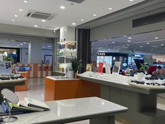 -镜客眼镜(浦江欢乐颂店)