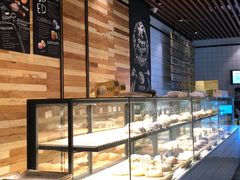 面包甜点陈列柜-野上麦田(中贸广场店)