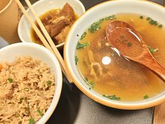 -云阿蛮云南生烫牛肉米线(奉贤路店)
