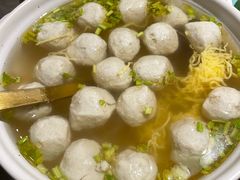 酸辣手打鲅鱼丸-前海沿·青岛菜(大拇指广场石老人店)