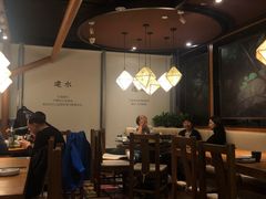 大堂-云海肴·汽锅鸡·云南菜(天山百盛优客店)
