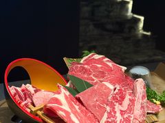 -铭牛烧肉·和牛海鲜自助(高新月牙湖店)
