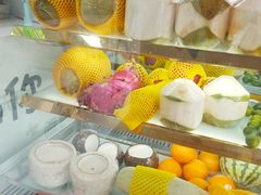 -津椰本·海南正宗椰奶清补凉(店一店)