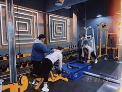 -可逸运动健身(鸿恩寺店)