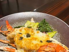 -广州万富希尔顿酒店·感趣自助餐厅·金秋蟹宴生蚝海鲜刺身