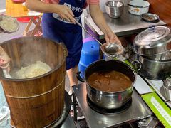 -梁阿婆廿年老牌扣肉糯米饭