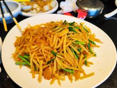 -五谷丰登农家院·地道胶东菜·海鲜烧烤(威海店)