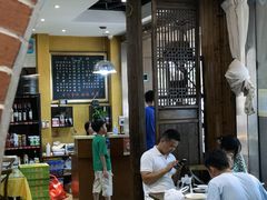 大堂-何记面馆(龙泉山店)