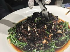 -鞍山大白鲨美食酒店