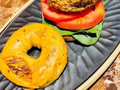 -Let'sBURGERplus·非常创意汉堡(三里屯店)