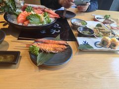 -枝魯枝魯自助料理