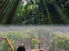 -梭布垭石林景区