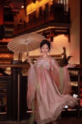 -汉仪华裳汉服馆(打浦桥店)