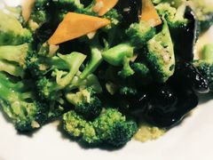 蒜蓉西兰花-公寓家常菜馆(海军博物馆店)