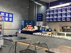 -禾沐·轻食·面包·咖啡