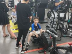 -迪卡侬(西三旗店)