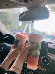 -首珥假日美睫美甲