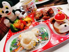 -晶荷轩(香港迪士尼乐园酒店)