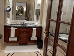 -广州富力丽思卡尔顿酒店