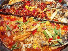 -鸣记脆皮烤鱼·海鲜烤鱼(三八广场店)