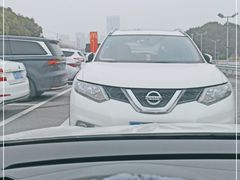 -上海汽车博览公园-北门停车场