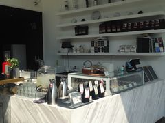 -UNI UNI(环亚凯瑟琳店)