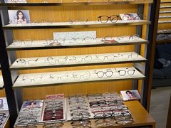 -优医视平价眼镜蔡司依视路折扣工厂店(德胜门店)