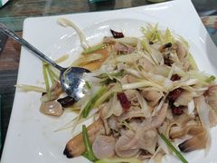 -小红鲸·海鲜餐厅(轸大路店)