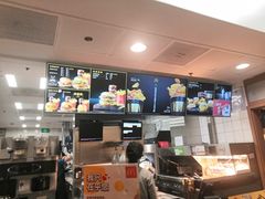 -麦当劳(轻轨曹杨路店)