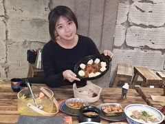 -破瓦寒窑·地摊烤羊排