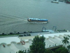 android_upload_pic-曼谷湄南河畔华美达广场酒店