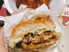 香辣烤鸡堡-百富烤霸 烤鸡汉堡(美美店)