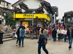 -南门头上美食街