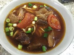 红烧半筋半肉牛肉面-桃源街正宗山东牛肉面