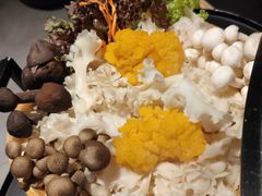 杂菌拼盘-凤园椰珍·臻品椰子鸡(保利时光里店)