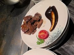 -雍容荟帝王蟹活龙虾展台自助(IFS黑金店)