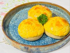 酥皮叉烧包-白天鹅宾馆-玉堂春暖餐厅