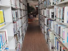 -广州市白云区图书馆