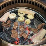 这家烤肉店万圣节氛围💯