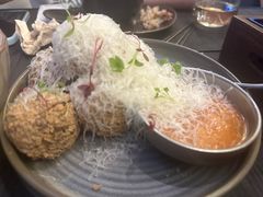空气黑豆腐丸子-Ameigo梅果·云贵川bistro(长宁来福士店)