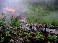 -百色大石围天坑群