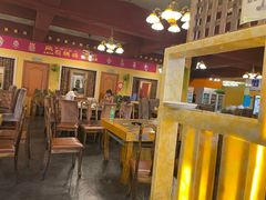 大堂-峰瑞藏地美食·石锅鸡·牦牛肉(大昭寺品牌店)