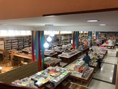 -新华书店(华城路店)