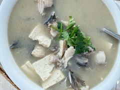 -壹阁胡羊焖饼(特色小吃街店)