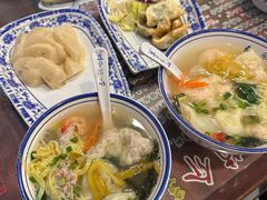 -长人馄饨铺(解放街店)