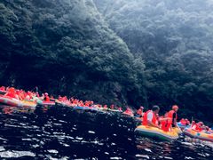 -安吉龙王山峡谷漂流
