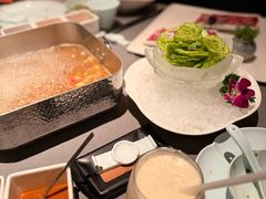 -左庭右院鲜牛肉火锅黑金店(陆家嘴中心店)
